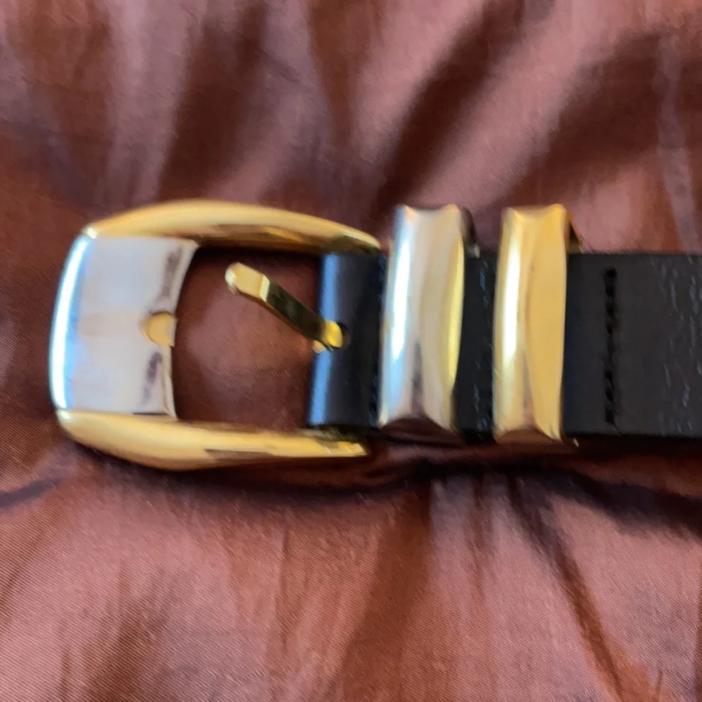 Gianni Versace Vintage Belt, EUC, BEAUTIFUL